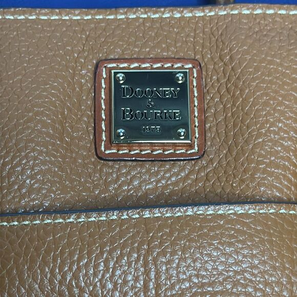 ⚪️Dooney and Bourke Pebble Grain Lexington, Color: sand with dust bag - Picture 10 of 14